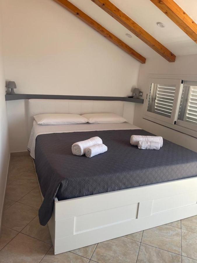 Garibaldi Suites & Apartments Catane Extérieur photo